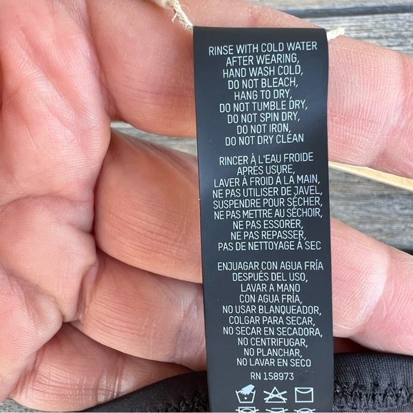 SKIMS Cheeky Tanga Bikini Bottom Onyx Black Sexy Swimwear SW-TAN-0783 Med NWT - Picture 11 of 11